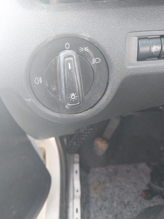 Bloc lumini Skoda Rapid 2018 1.0 TSI Benzina Cod Motor CHZB/DKLD 95CP/70KW
