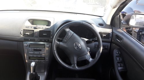 Bloc lumini Toyota Avensis 2003 Limuzina