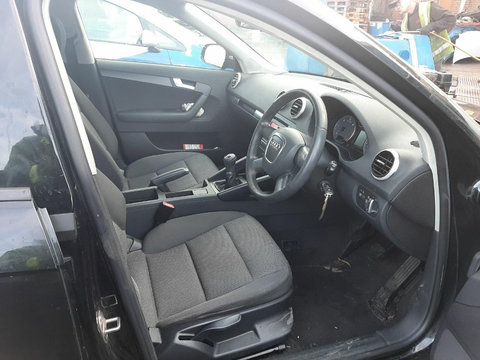 Bloc lumini UK Audi A3 8P 2011 Hatchback 2.0 IDT