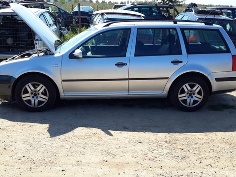 Bloc lumini Volkswagen Golf 4 2002 break 1.4 benzina