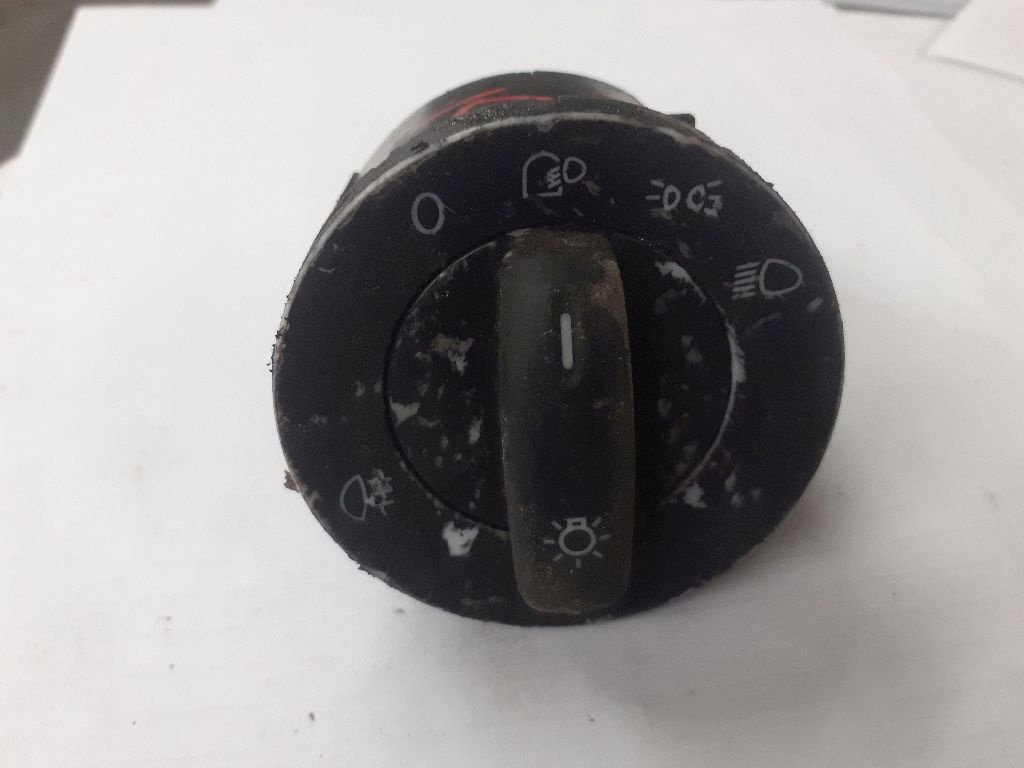 BLOC LUMINI VOLKSWAGEN GOLF V 2005 OEM:1K0941431.