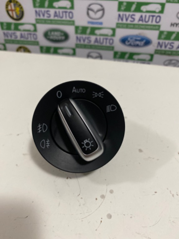 Bloc lumini VW Passat B7 3C8941431A