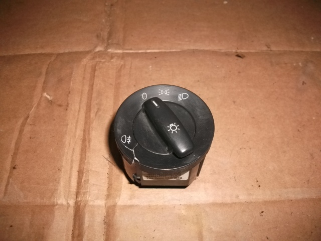 Bloc lumini VW Touran, 1T0941431T