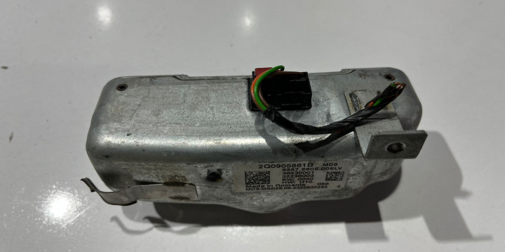 Blocator coloana volan 2q0905861B Audi A3 4 (8Y) [2020]