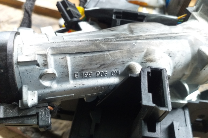 Blocator volan 1k0905851b Audi A3 8P/8PA [2th face