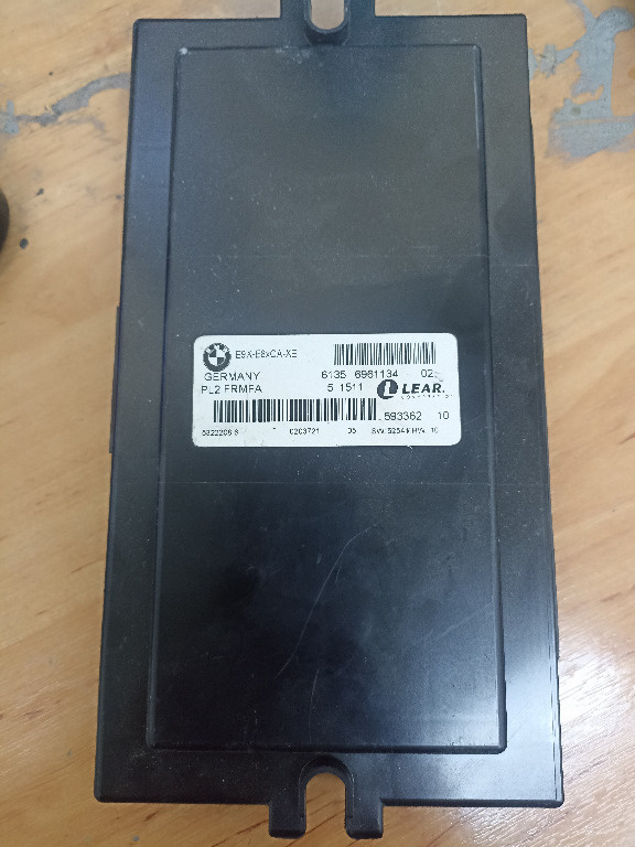 BMW 325i E90 N52B25A MODUL CALCULATOR LUMINI CONFORT GATEWAY 2005 2006 2007 2008 2009 2010 2011