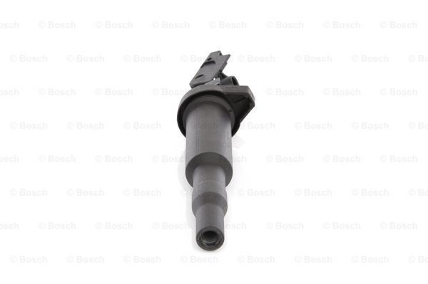 Bobina de inductie 0 221 504 470 BOSCH pentru CitroEn C4 Peugeot 508 CitroEn C5 Bmw Seria 6 Bmw Seria 7 Bmw X6 CitroEn Ds4 Bmw X5 Peugeot Grand Peugeot Partner Peugeot Ranch Bmw Seria 1 Bmw X3 CitroEn Berlingo Bmw Seria 5 Bmw Seria 3 Bmw Z3 Bmw Z4