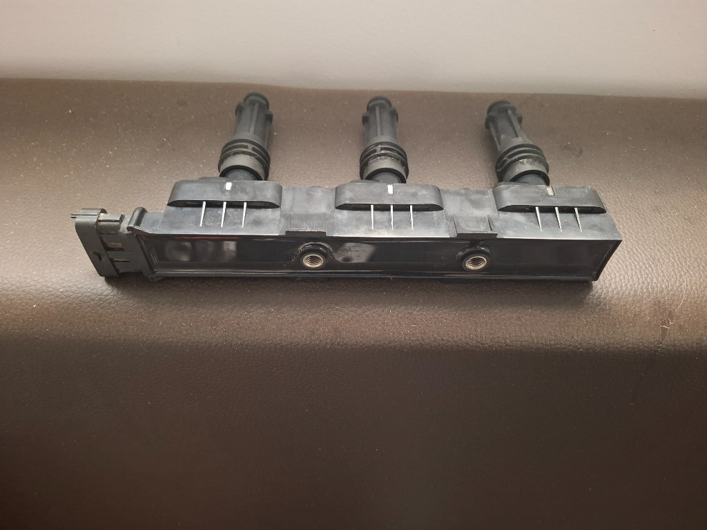 Bobina de inductie 1.0 BENZINA X10XE Z10XE Z10XEP OPEL AGILA OPEL CORSA TREI PISTOANE