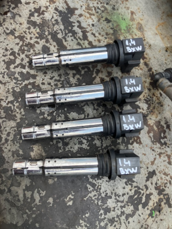 Bobina inductie Skoda Roomster 1.4 benzina BXW cod 036905715E