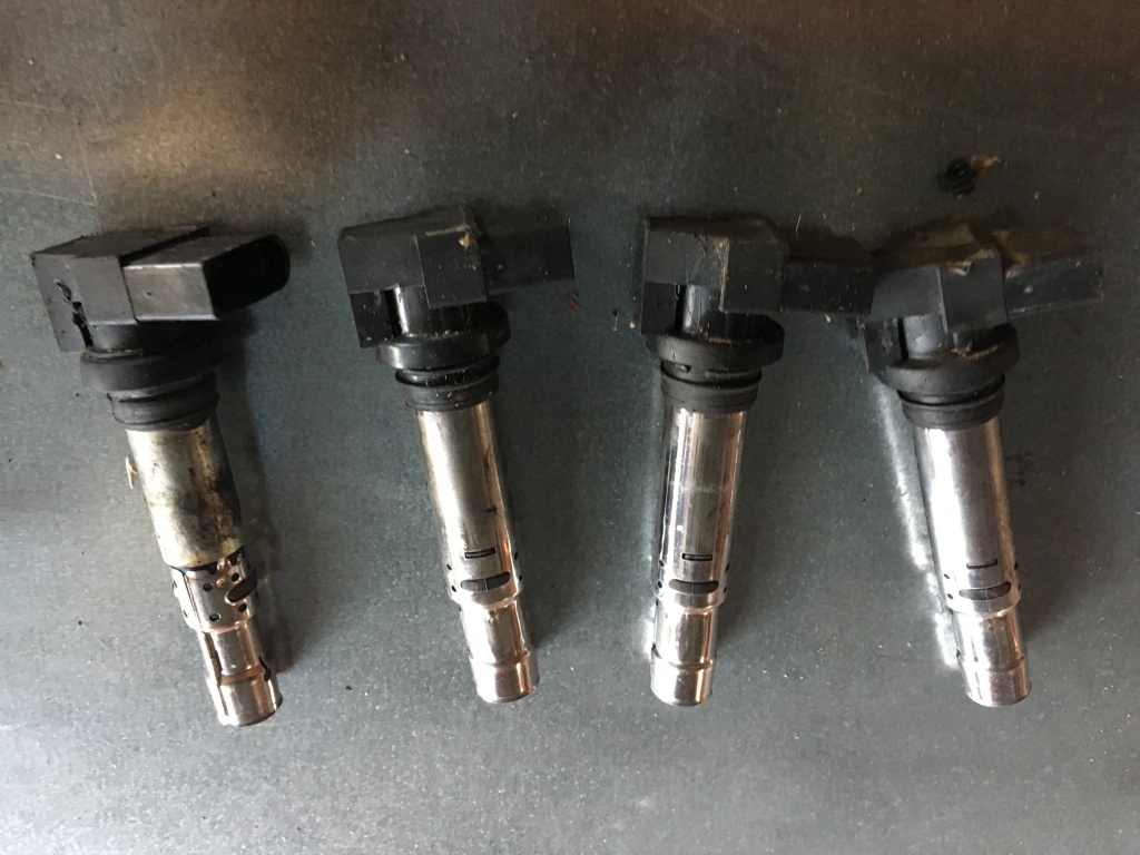 Bobina inductie VW Golf 5 Audi A3 Skoda Fabia Seat Ibiza 036905715E 036905715F 036 905 715 F 036905100D