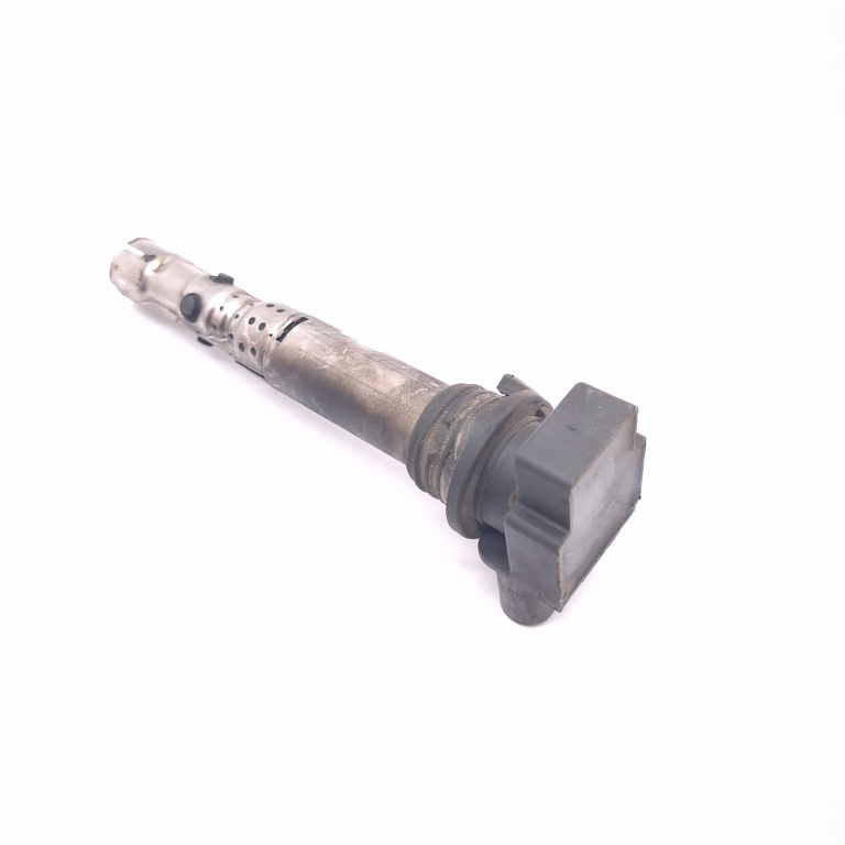 Bobina VW POLO (9N, 9N3) 2002 - 2010 Benzina 03D905715A, 78321001, 030905715A, 030905715