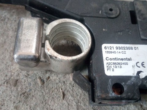 Borna minus (-) BMW Seria 5 F10/F11 Cod OEM : 9302358