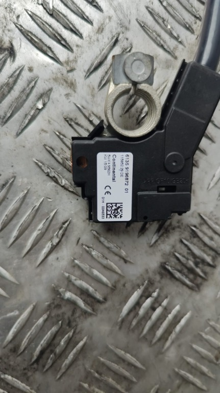 Borna minus BMW seria 7 F01 F02 3.0 D 245cp/180Kw 