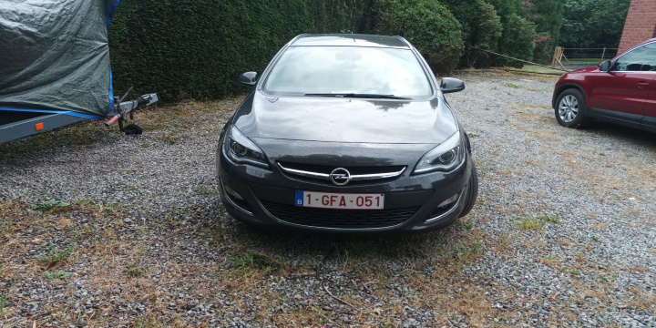 Borna minus Opel Astra J [facelift] [2012 - 2018] Sports Tourer wagon 5-usi 1.6 CDTI ecoFLEX MT (136 hp) volan stanga ⭐⭐⭐⭐⭐
