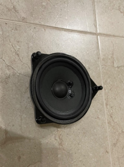 Boxa audio dreapta fata Mercedes W213