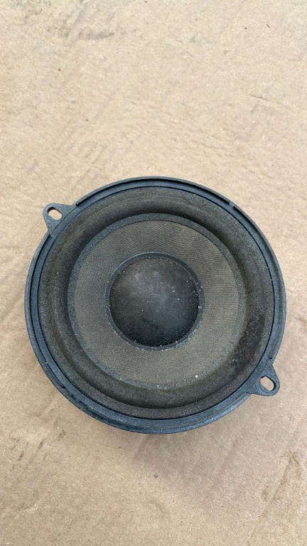 Boxa audio usa dreapta fata Renault Clio 3 2008 82