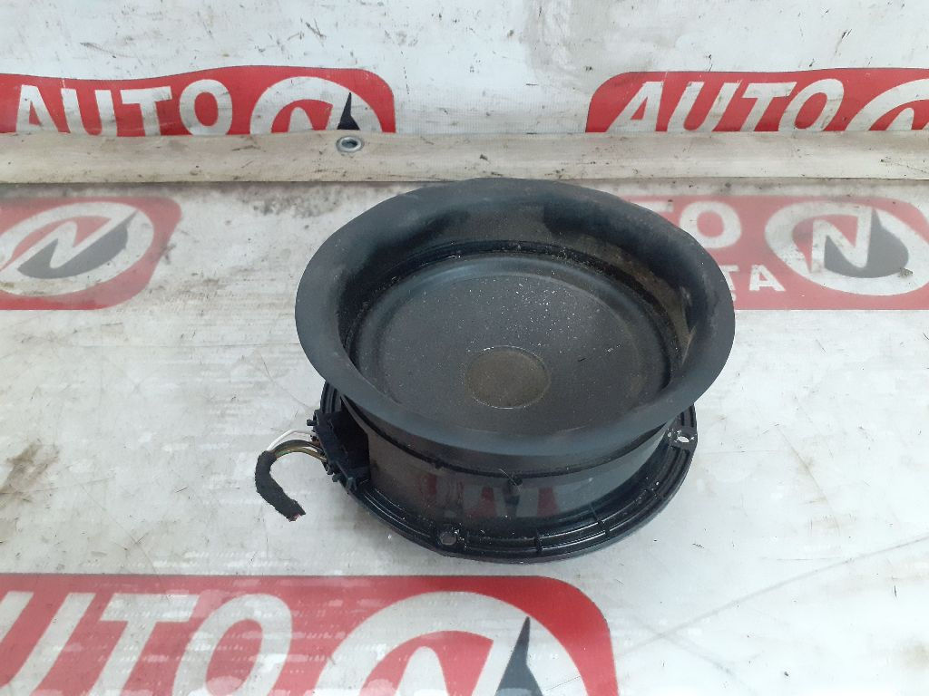 BOXA (DIFUZOR) AUDIO VOLKSWAGEN GOLF IV 2002 OEM:1