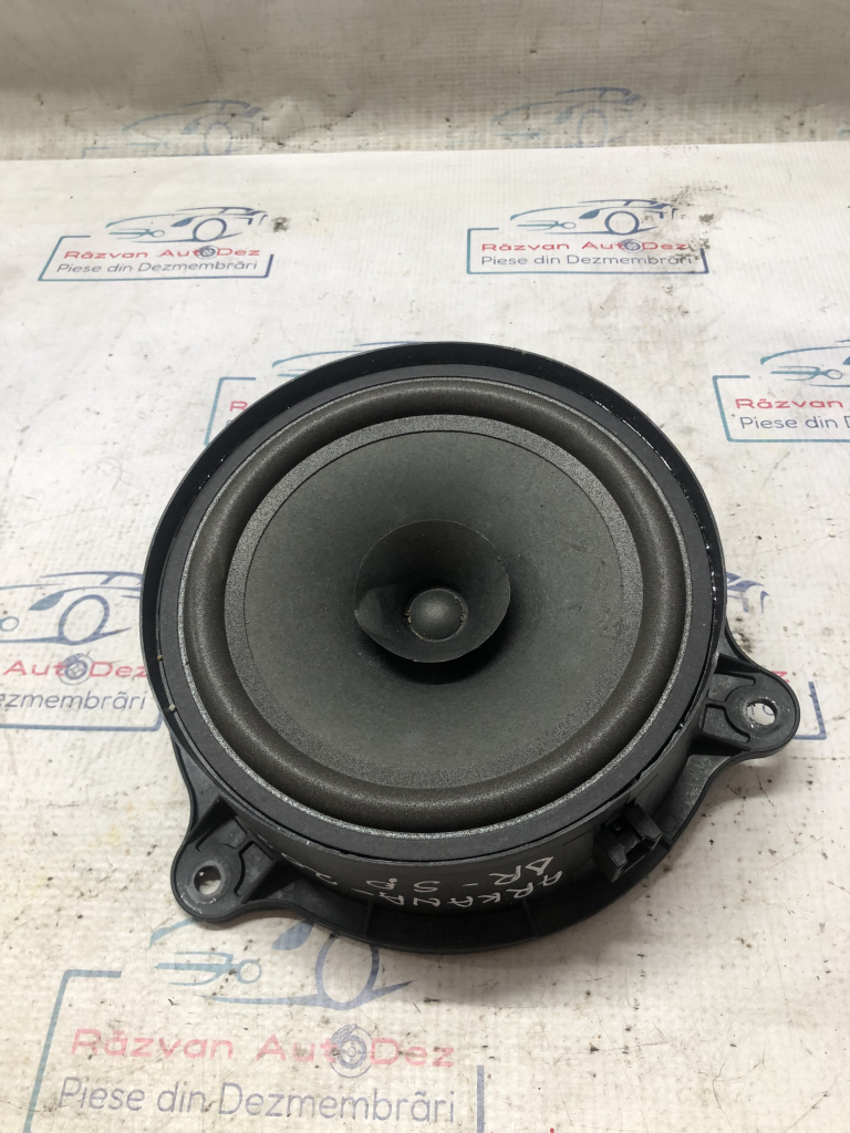 Boxa dreapta spate Renault Arkana 2022, 281443703R