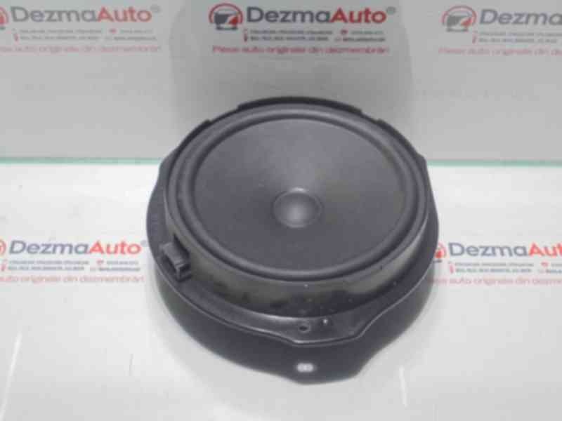 Boxa fata A2048201902, Mercedes Clasa C T-Model (S204)