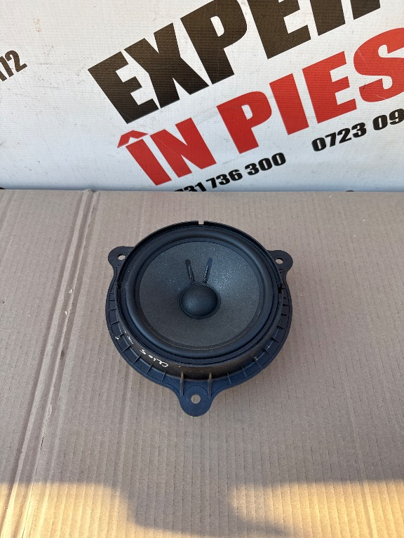Boxa fata Clio 5