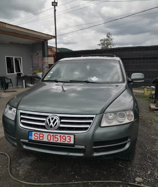 Boxa fata dreapta Volkswagen Touareg prima generatie [2002 - 2007] Crossover 2.5 TDI Tiptronic (174 hp)