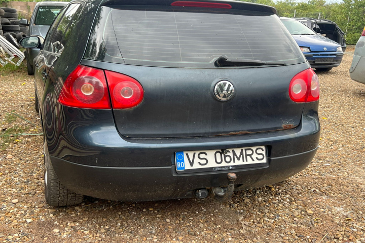 Boxa fata dreapta Volkswagen VW Golf 5 [