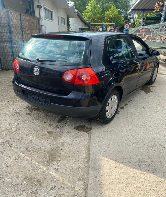 Boxa fata dreapta Volkswagen VW Golf 5 [