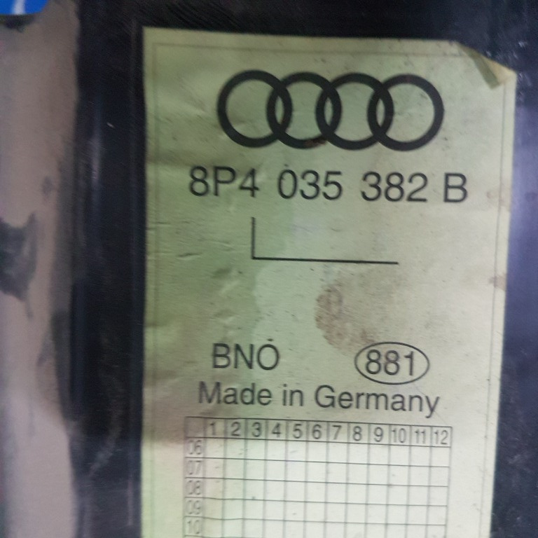 BOXA SPATE 8P4035382B Audi A3 8P 2006 Ha