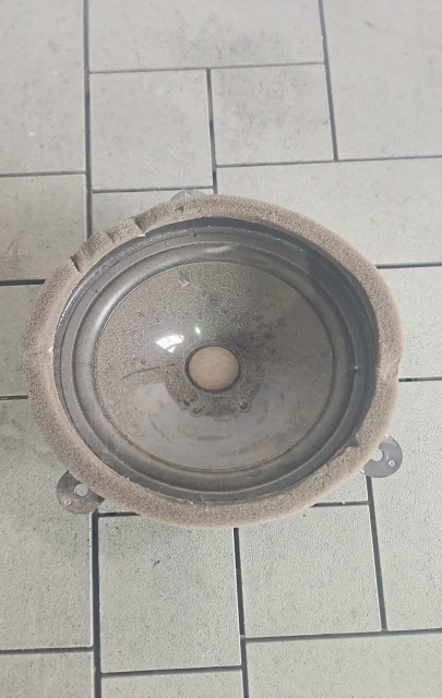 Boxa spate stanga / dreapta Cod: 86301FG102 Subaru XV [2011 - 2015]