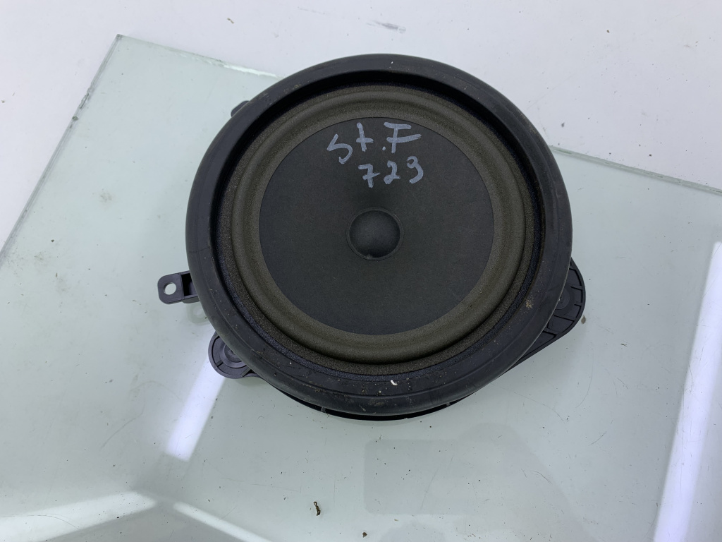 Boxa stanga fata Audi A3 8P 2.0 TDI CBAB 2008-2013 8P0035411C DezP: 28832