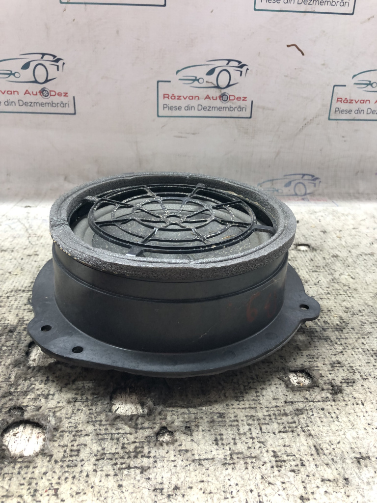 Boxa stanga spate Audi A4 B9 2018, 8W5035411
