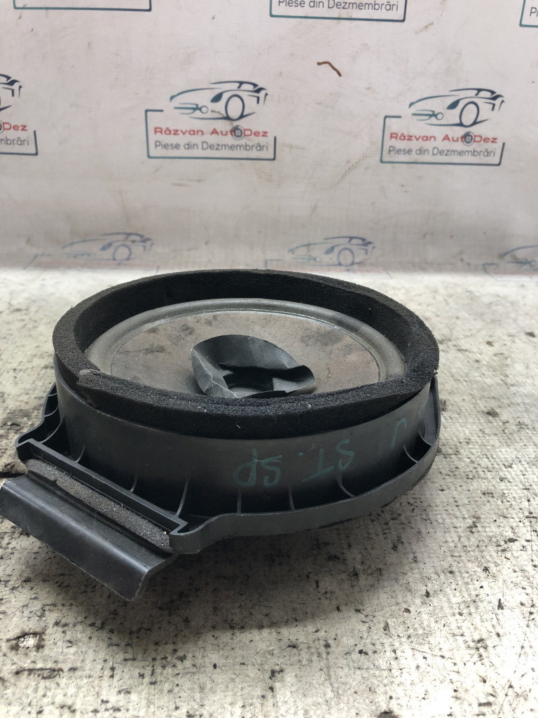 Boxa stanga spate Opel Astra J 2011