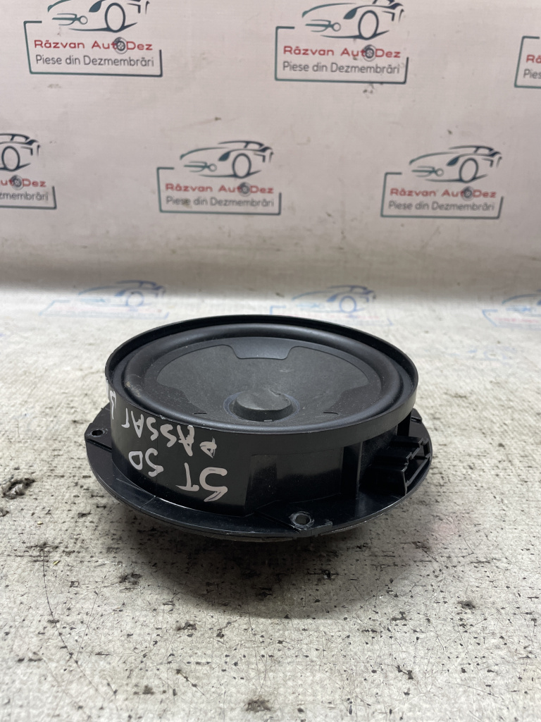 Boxa stanga spate Volkswagen Passat B8 2016, 3G0035453