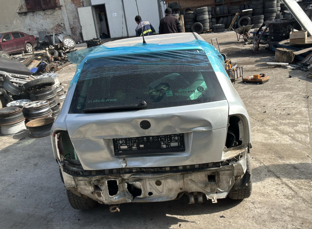 Boxa tweeter stanga fata 6y0035411b Skod