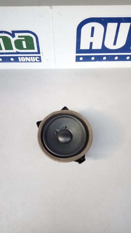Boxa usa fata A2388206600 Mercedes-Benz E-Class Co