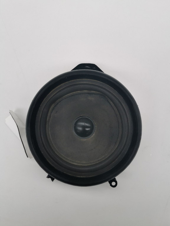 Boxa usa fata Audi A4 B7 an 2007 cod piesa 8E00354