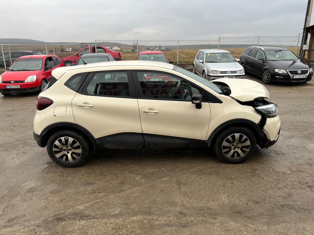 Boxe Renault Captur 2018 hatchback 0,9 tce