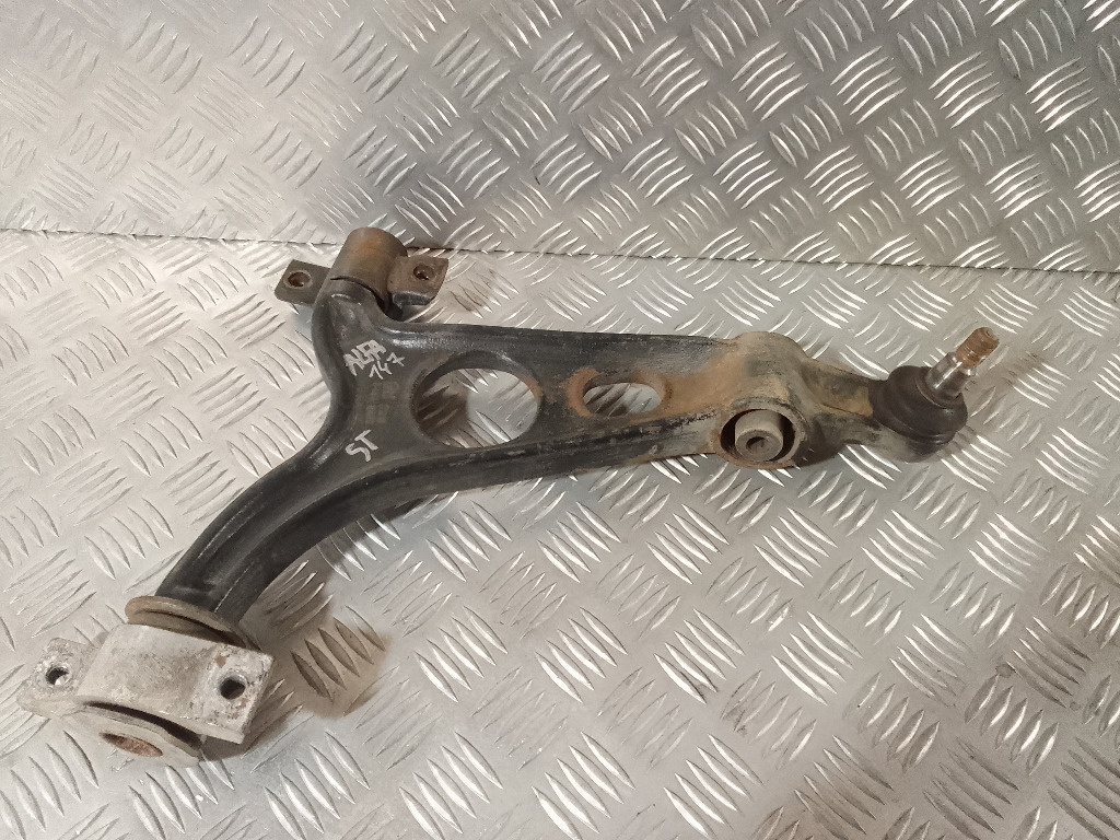 Brat bascula stanga fata Alfa Romeo 147 1.9 JTD 11