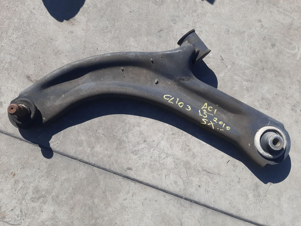 Brat bascula stanga fata renault clio 3 1.5 dci