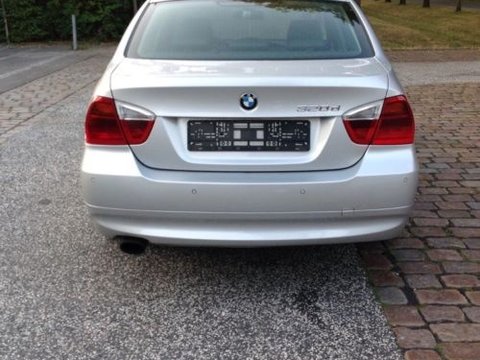 Brat dreapta fata BMW Seria 3 E90 2006 BERLINA 2.0 d