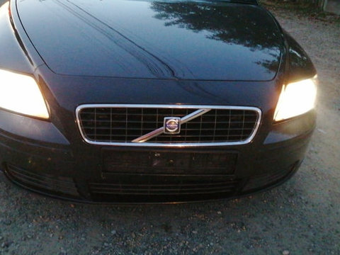 Brat dreapta fata Volvo S40 2006 BERLINA 2,0 CDTI