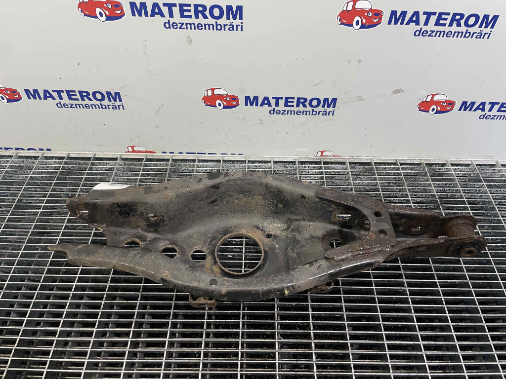BRAT SPATE INFERIOR DREAPTA TOYOTA AVENSIS AVENSIS - - (2012 2015)