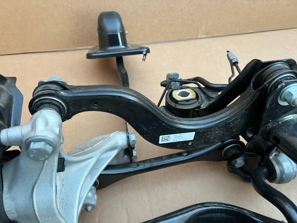 Brat spate VW Passat B8.5 variant din 2022 5Q0505323D 5Q0 505 323 D la 0 km