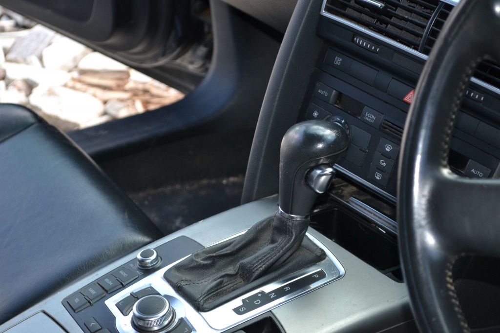 Brat stanga fata Audi A6 4F C6 2007 BREAK 2.0 TDI