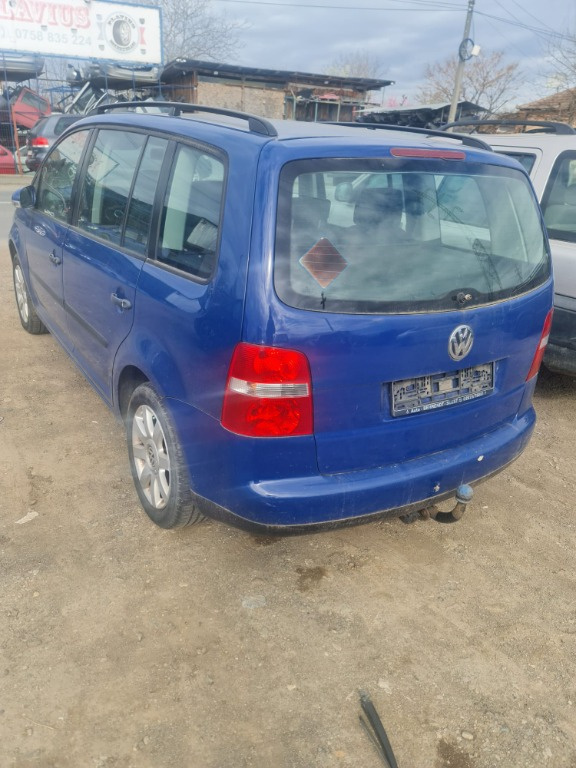 Brat stanga fata Volkswagen Touran 2005 