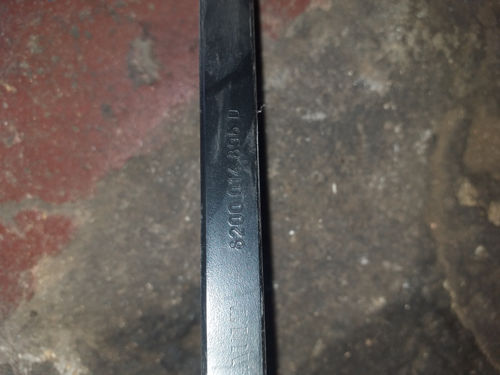 Brat stergator dreapta RENAULT ESPACE 4 din 2007 cod 8200014896