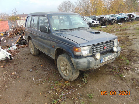 Brat Stergator Fata Dreapta mitsubishi Pajero 2002 SUV Albastru