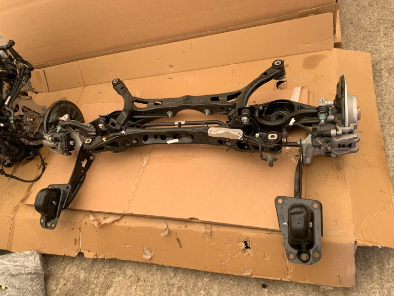 Brat suspensie dreapta spate VW Arteon facelift 2021 5Q0505323D 5Q0 505 323 D la 0 km