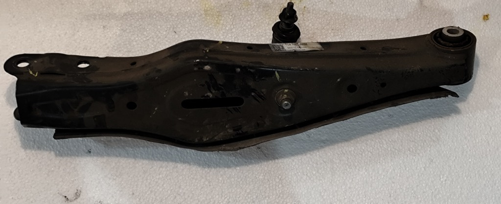 Brat suspensie stanga spate 55210-D3050 