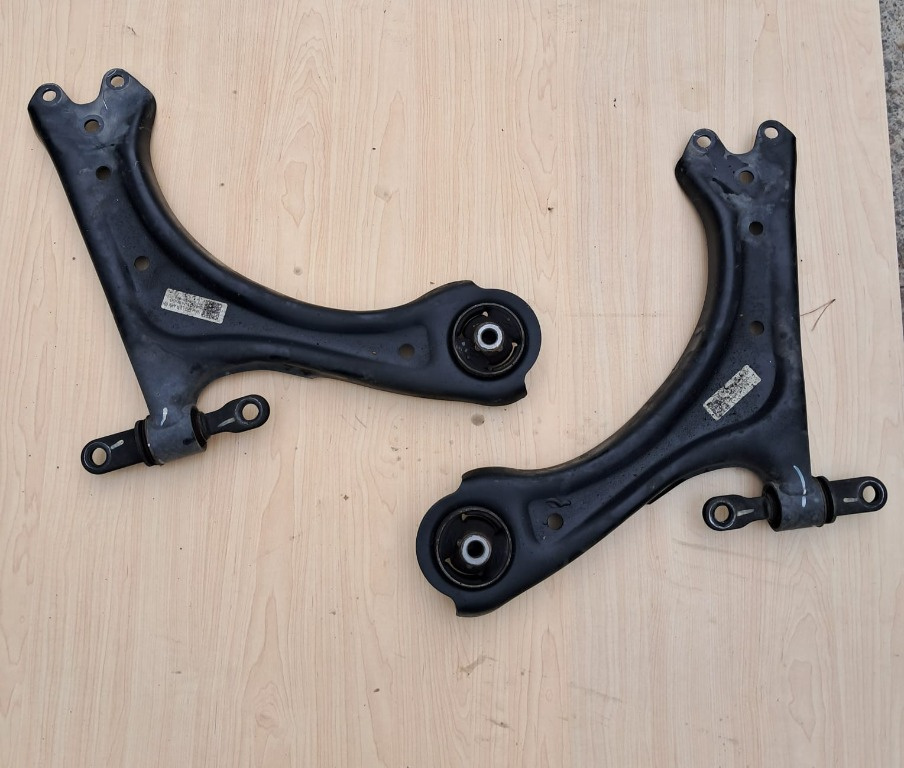 Brate bascule stanga Hyundai Tucson 4 2023